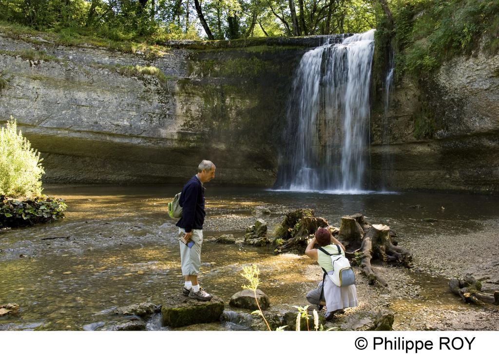 Vvf Jura Lac De Vouglans Maisod Bagian luar foto